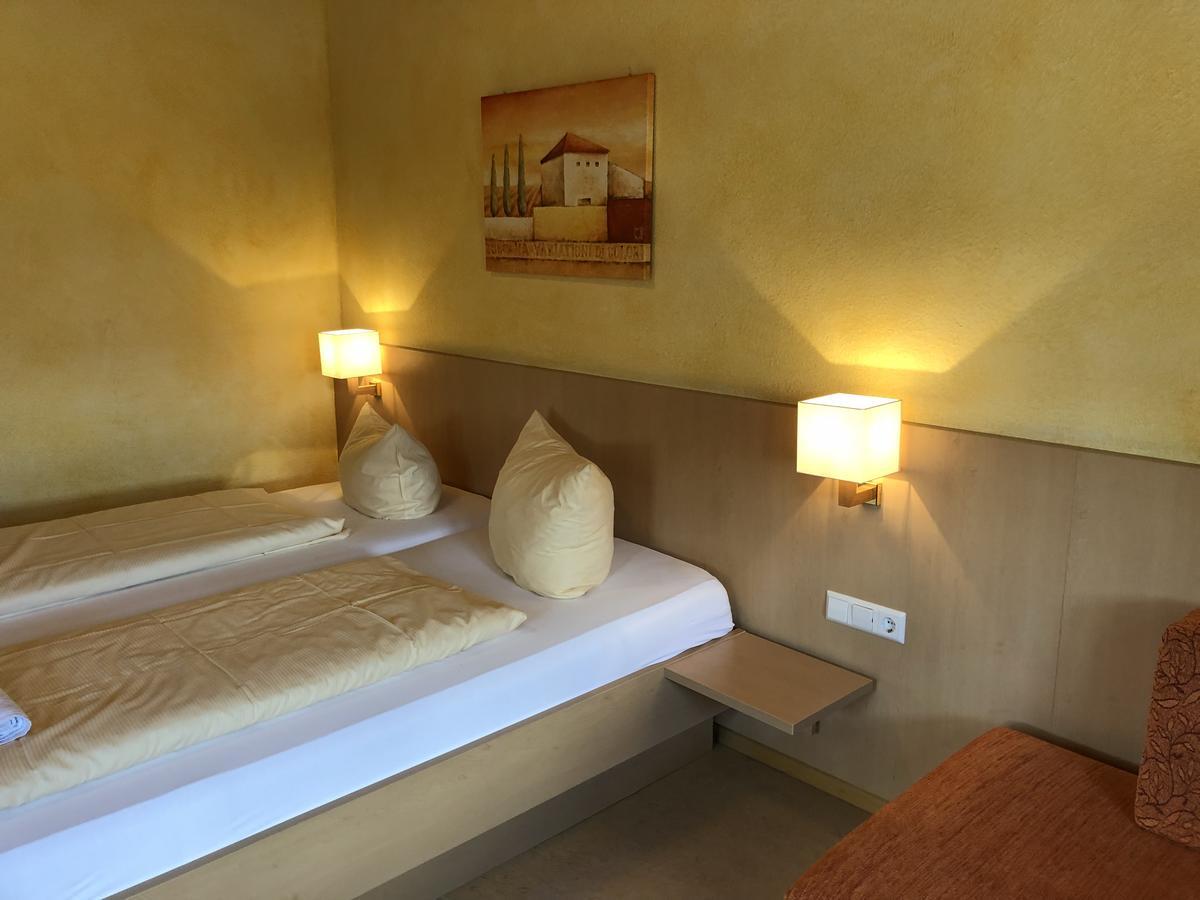 Hotel - Restaurant Hirschen - Werneths Landgasthof Beim Europa- Park Rust Rheinhausen Luaran gambar